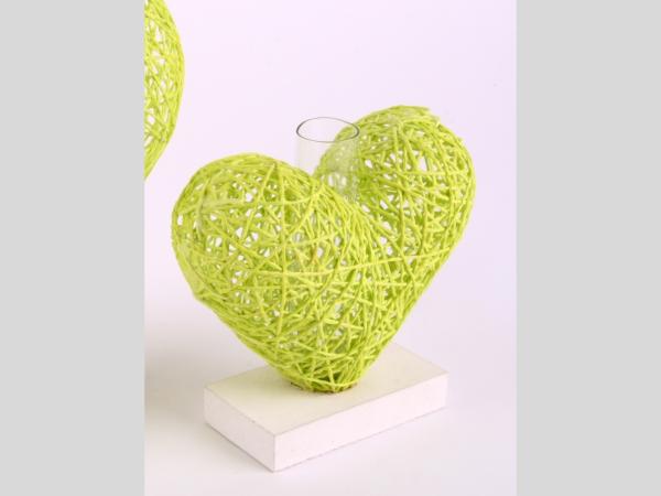 Herz Kordel m Reagenzglas auf Holzsockel
!! Aktionsartikel- Kein Umtausch / Rückgabe möglich !! B16 T6,5 H14cm