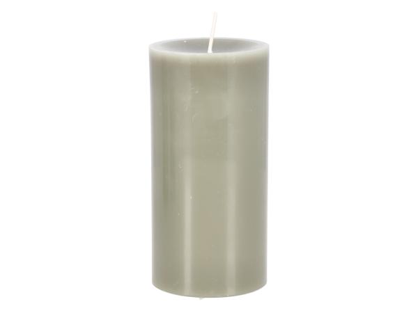 Kerze Chalet H140 D70 schilfgrün  ca. 75Std Brenndauer Safe Candle Cello D7 H14cm