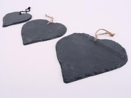 Herz Schiefer natur a Schnur     B24 H23cm