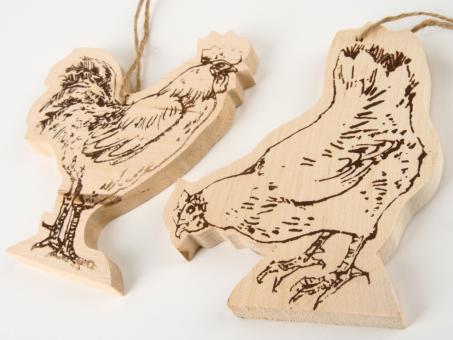 Hahn/Henne Holz m Druckmotiv Hahn/Henne z Hängen
!! Aktionsartikel- Kein Umtausch / Rückgabe möglich !! B13 H11cm