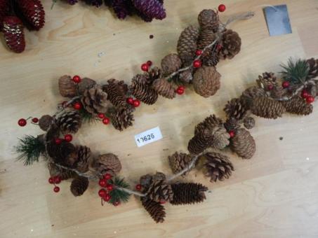 Girlande Zapfen/Beeren L120cm