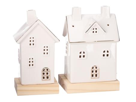 Haus Porzellan 2Mod beleuchtet a Holzsockel
 B9-12 T7-9 H19cm