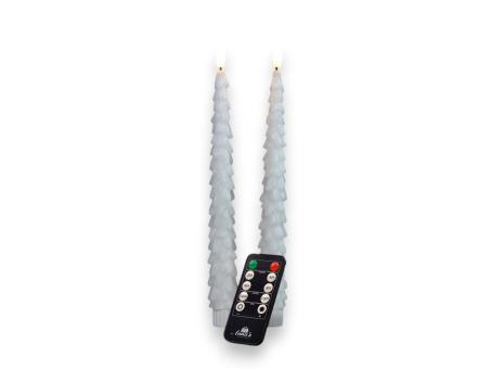 Stabkerze Weihnachtsbaum wachs 3D Flamme m Fernbedienung inkl. Timer - dimmbar batteriebetrieben (exkl.2x2 AAA) H27cm