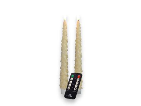 Stabkerze Weihnachtsbaum wachs 3D Flamme m Fernbedienung inkl. Timer - dimmbar batteriebetrieben (exkl.2x2 AAA) H27cm