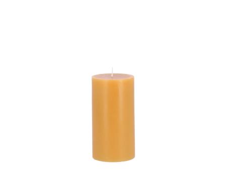 Edelkerze Smooth durchgefärbt H130 D70 honig ca. 55Std Brenndauer
!! Aktionsartikel- Kein Umtausch / Rückgabe möglich !! D7 H13cm